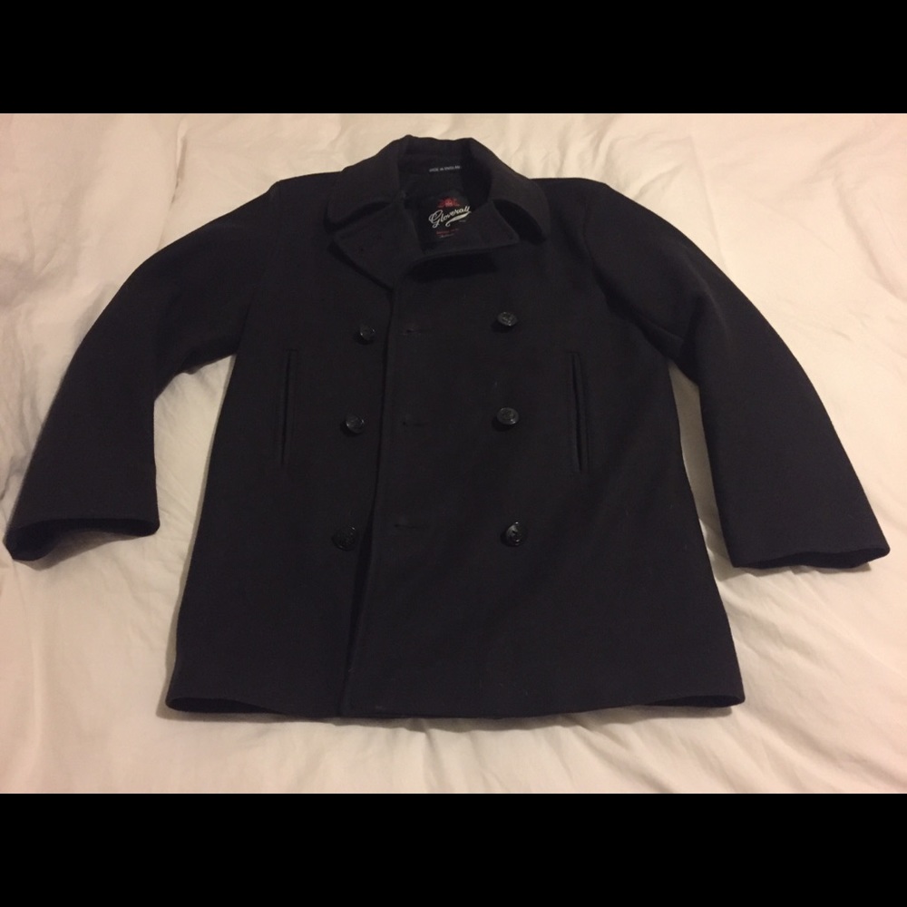 Gloverall English men’s wool peacoat